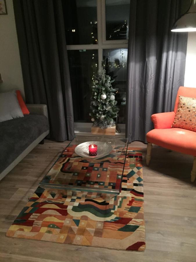 Luxury Riverside 2 Bedroomed Apartment With Balcony Newport  Exterior foto
