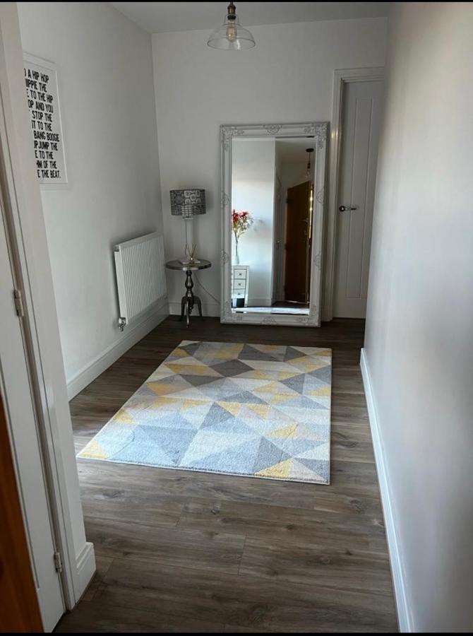 Luxury Riverside 2 Bedroomed Apartment With Balcony Newport  Exterior foto